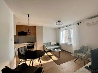 Prenájom 3 izbového bytu na Mostnej ulici v Nitre