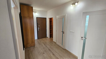Prenájom 3-izbového bytu v Púchove – ihneď voľný