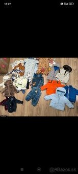 Krabica oblečenia chlapec