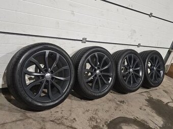 Letná Sada AUDI A4 B8, B9+245/40 R18