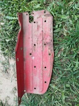 Predám pravý nášlap v dobrom stave na Jawu pionier.