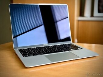 Apple MacBook Air M1 13" – 16 GB RAM / 256 GB SSD / Silver