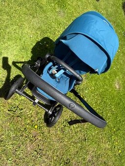 CYBEX PRIAM MATT BLACK + MOUNTAIN BLUE