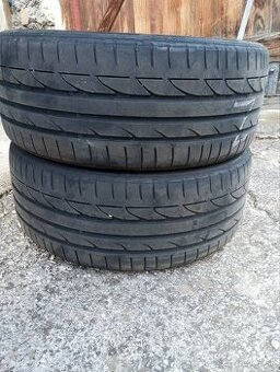 2x Letné 235/40 R19 ... DOT 2022