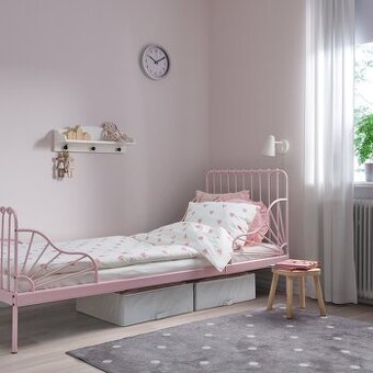 Rastúca posteľ Ikea