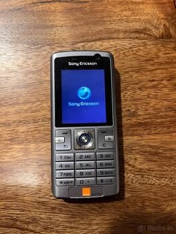SonyEricsson K610i vrátane nabíjačky