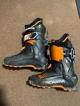 Scarpa F1 LT Carbon velkost 260