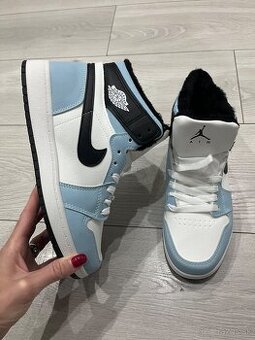 Zateplené tenisky Jordan