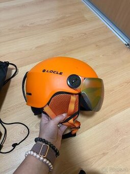 Lyžiarska prilba do štítom