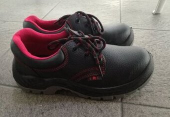 pracovná obuv (NOVÉ) vel.38