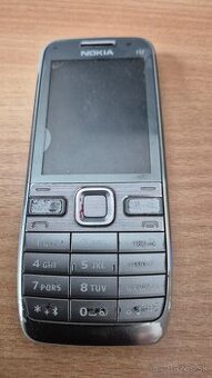 Nokia E52