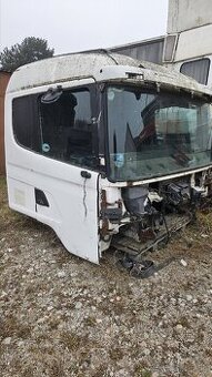 Predam kabinu Scania 124