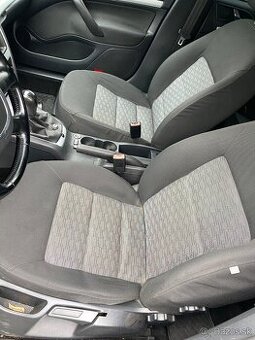 sedačky škoda octavia 2 combi