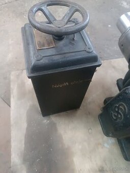 historický elektromotor