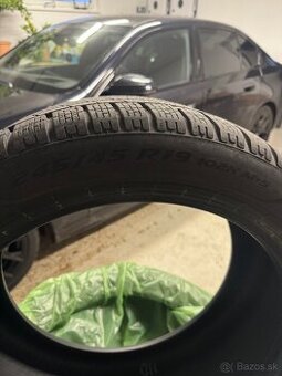 Predám zimné pneumatiky 245/45 R19