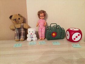 Retro hračky bábika, postieľka a iné