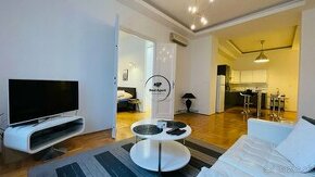 Na predaj Luxusný 2-Izbový Tehlový Byt v Centre Budapešti