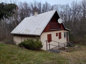Murovaná dvojpodlažná chata na Jahodníku