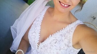 Svadobné šaty snehovobiele veľ. 38
