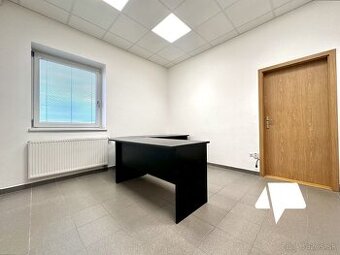 Prenájom, praktická kancelária 15 m2, Nitra, Chrenová