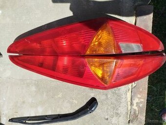 Zadné svetlá na Fiat Punto 2