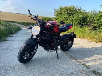 MV Agusta Brutale 800