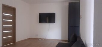 3 izbovy byt + balkon