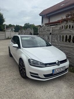 Volkswagen Golf 7 1.6TDI R-line