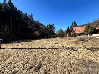 Stavebný pozemok 1000m2