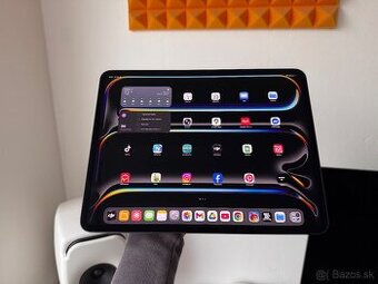 iPad Pro 2024 M4 13” 512GB + Smart folio obal