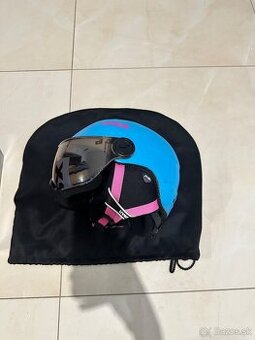 Lyžiarska helma uvex