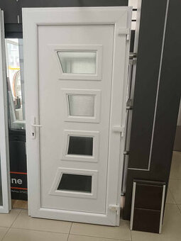 PLASTOVÉ VCHODOVÉ DVERE BIELE 980mm.x2080mm.