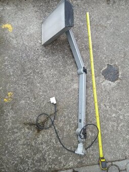 Priemyselná lampa