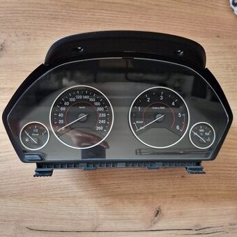 Bmw F30 Tachometer, Budiky