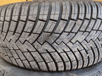 255/55 R20 Pirelli celoročne mesiac jazdené