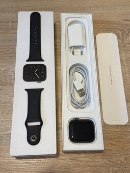 Apple watch 5 44mm 87 bateria - Pekný stav