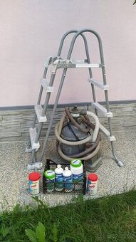 Predam bazen s prislusenstvom