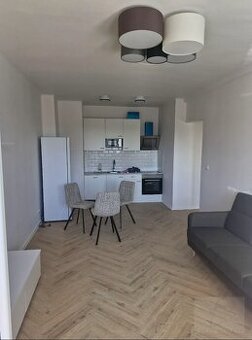 Krásny 2 izbový byt na prenájom-Bratislava Rača