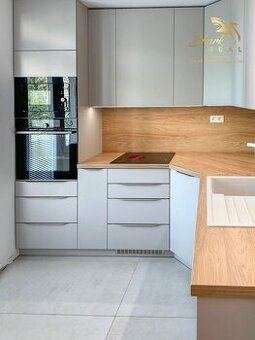 Na prenájom moderný 2,5-izbový byt po kompletnej rekonštrukc