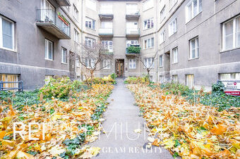 Elegantný staromestský byt pri Právnickej fakulte UK – Brati