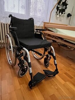 Mechanický invalidný vozík