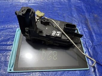 ZAMOK PREDNY PRAVY OPEL ASTRA H