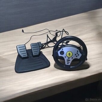 Thrustmaster Universal Challenge 5-in-1 – volant + pedále