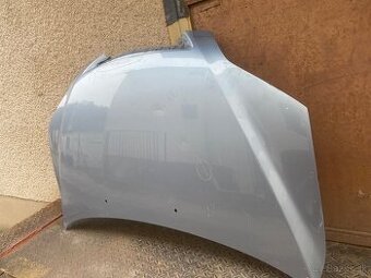 Mazda 2 predna kapota