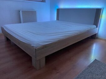 Manželská posteľ 200x160