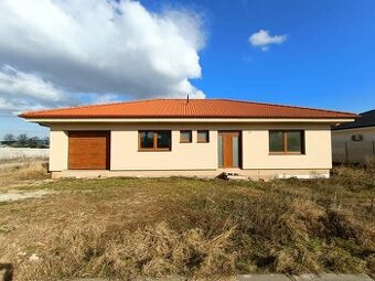 PREDAJ - 4 izbový holodom s veľkou garážou , Lužianky, Smrek