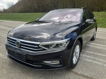 VOLKSWAGEN PASSAT 2,0 TDI 110 kw DSG MATRIX r.2022