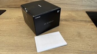 Fujifilm X100VI čierny