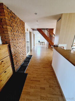 4-room attic apartment for rent from June 09, 2025