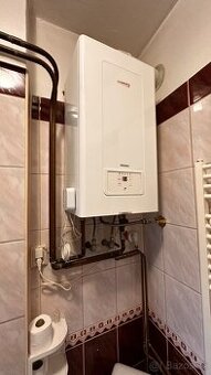 Predám plynový kotol Protherm Panther s termostatom SALUS